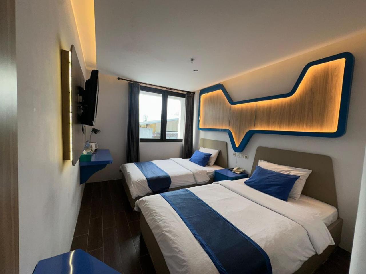 Golden Palace Hotel Batu Merah Экстерьер фото